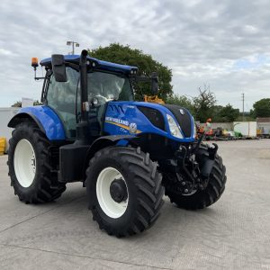 New Holland T7.210 Auto Command Tractor (ST26810)